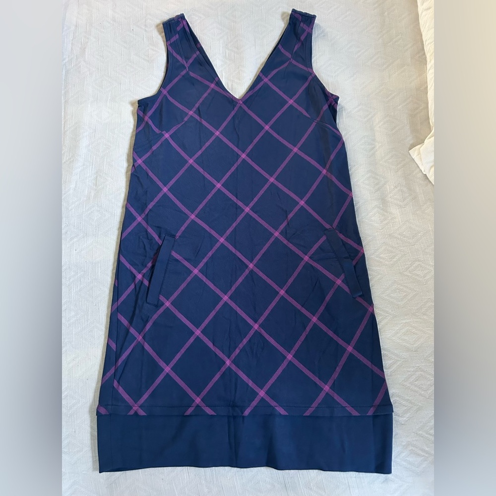 Tori Richard V-Neck w/ Pockets Dress